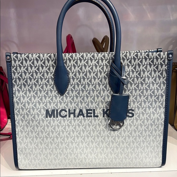 Michael Kors Mirella Medium Ombré Logo EW Tote Bag 
Navy
NWT - Picture 1 of 14